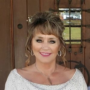 Meet your Posher, Marylene